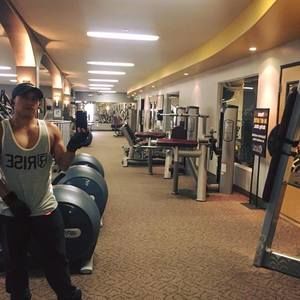 Meet your Posher, Robert